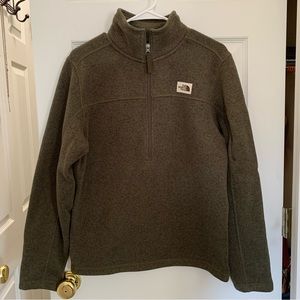 The North Face Mens Gordon Lyons 1/4 Zip Pullover Taupe Green Heather